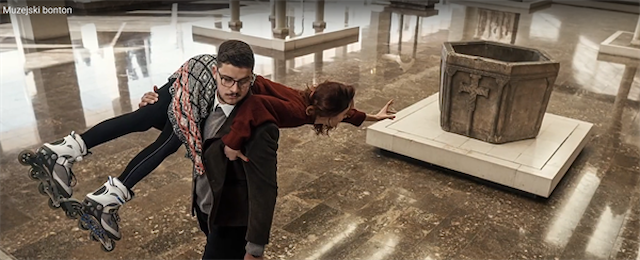 Studenti glume u Noći muzeja