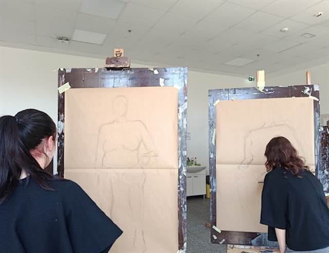 A life drawing workshop was held for graduating students of the School of Design, Graphics, and Sustainable Construction in Split